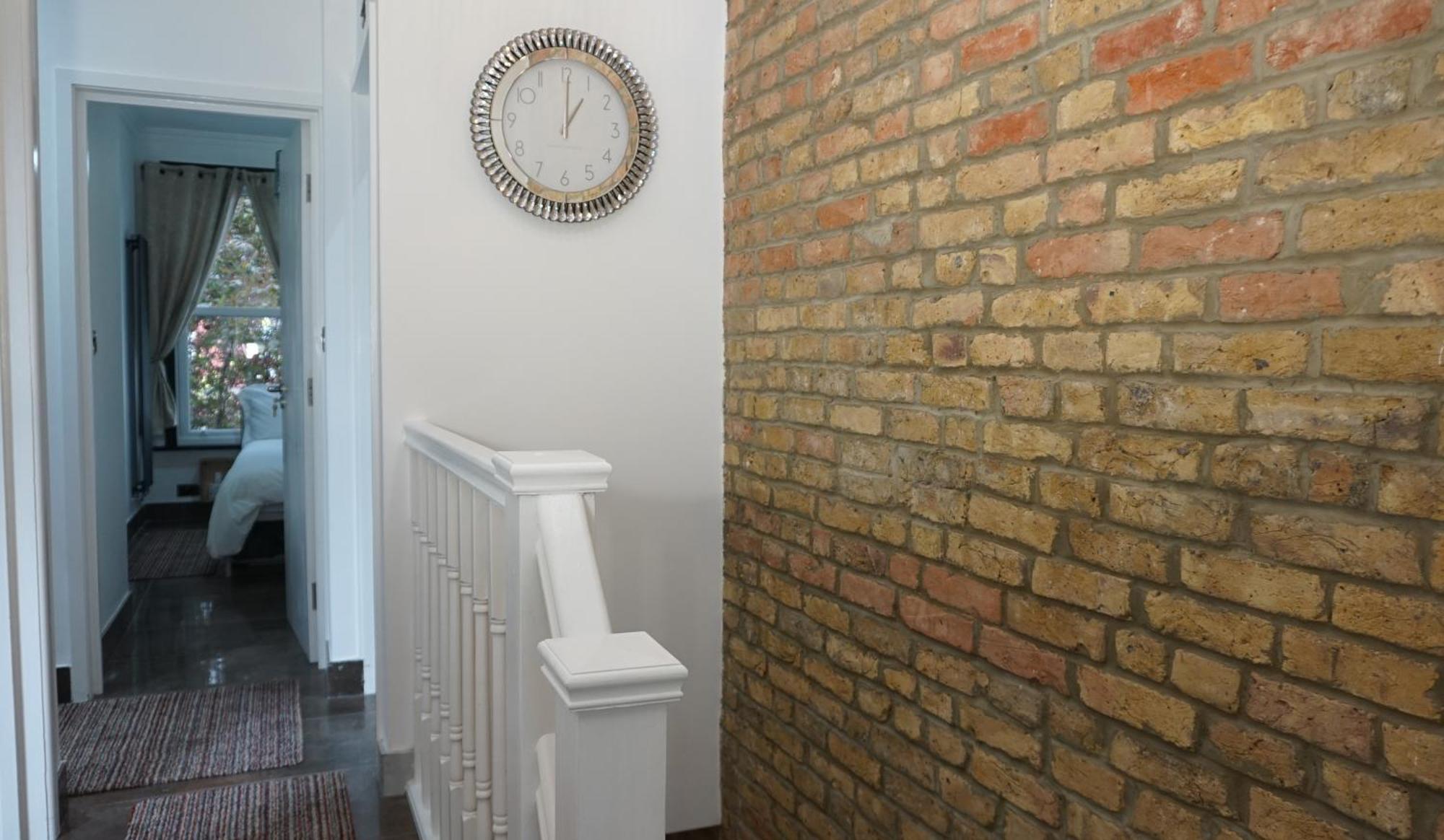 Beautiful London Home Sleeps 6, 2 Minutes To Metro Exteriér fotografie